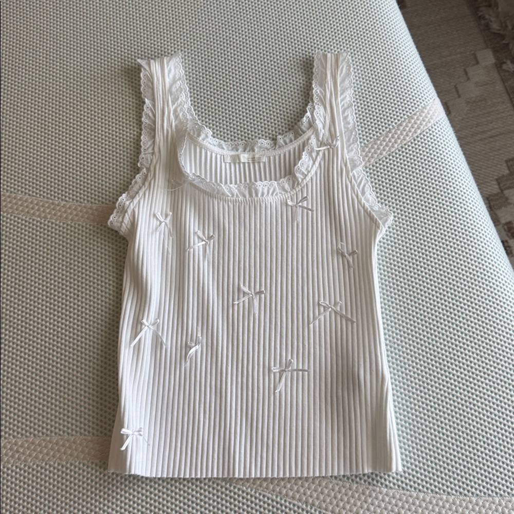 Zara White Sleeveless Top with Bow Accents